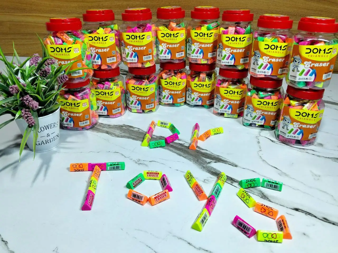 (عرض) 4 قطع ممحاة  - كود 109