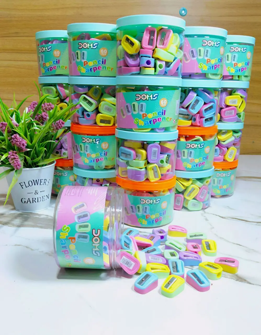 (عرض) 6 قطع براية دومز - كود 126